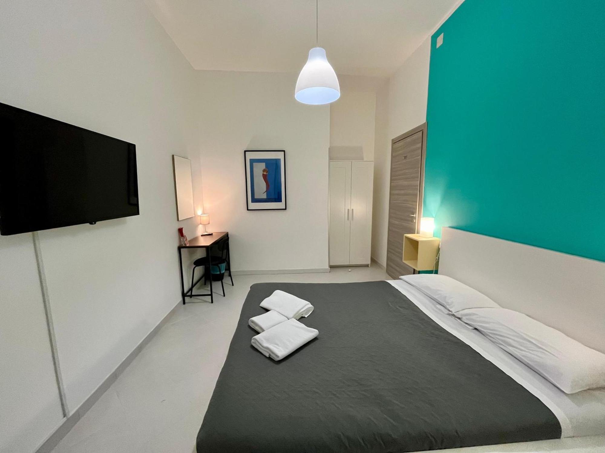 ナポリ Pop Santa Chiara Bed & Breakfast エクステリア 写真